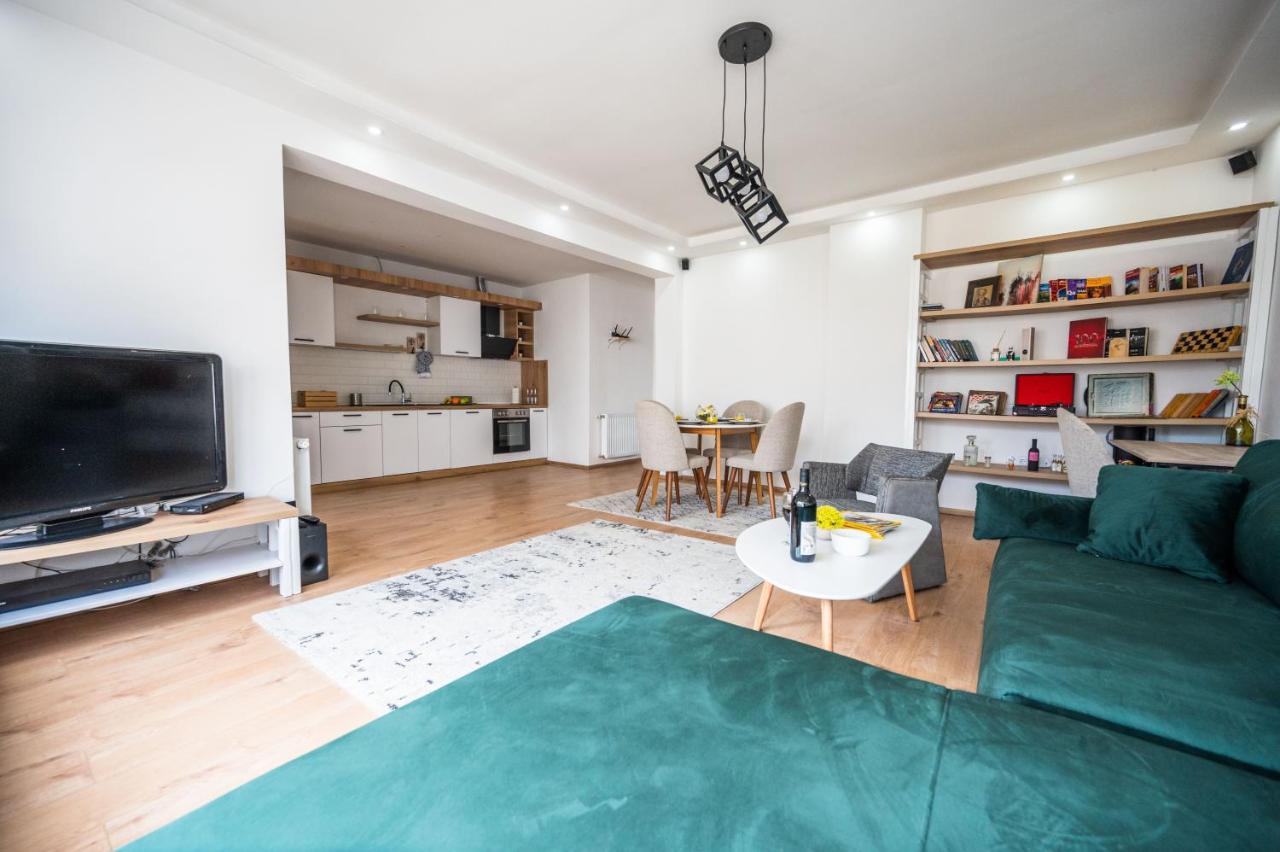 Spacious And Bright 2Bdr Apartment In The Old Town SJJ Eksteriør billede
