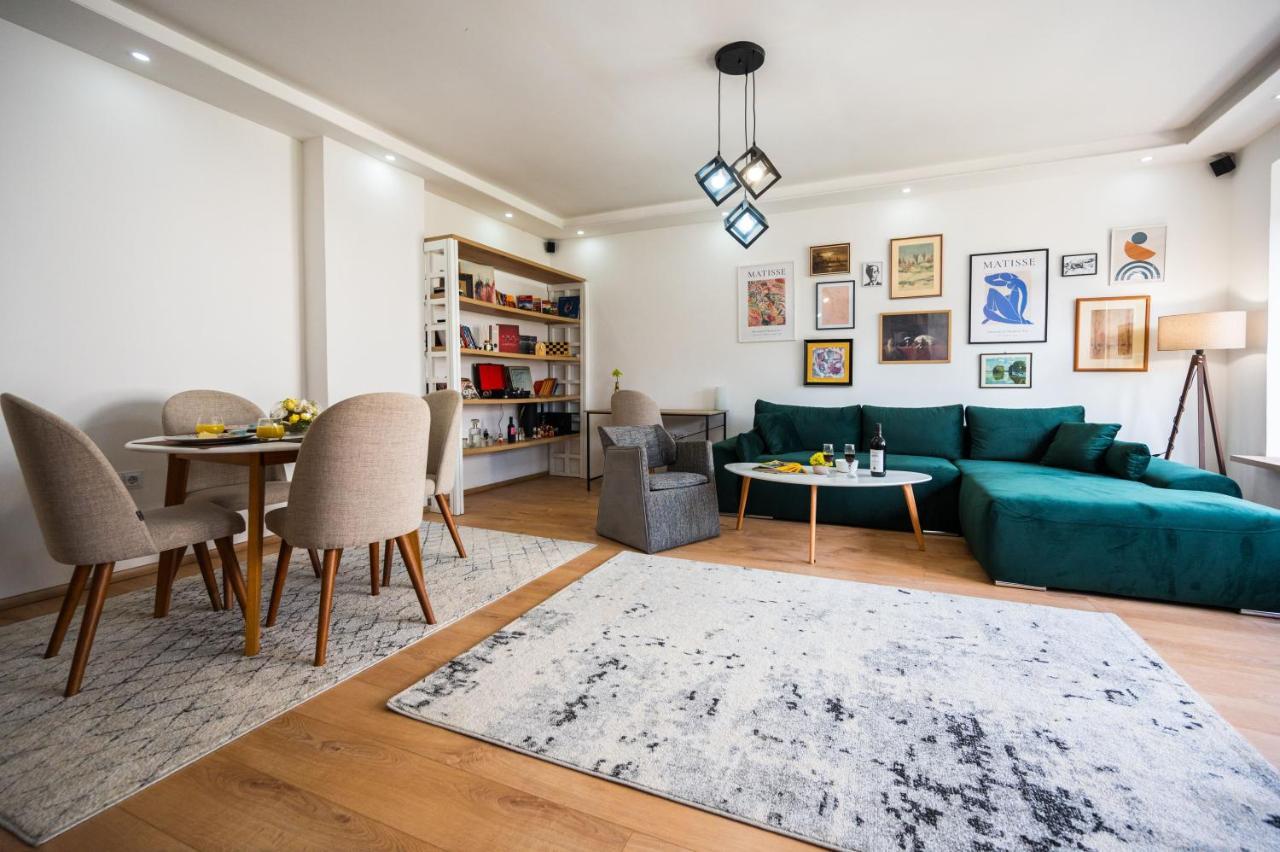 Spacious And Bright 2Bdr Apartment In The Old Town SJJ Eksteriør billede