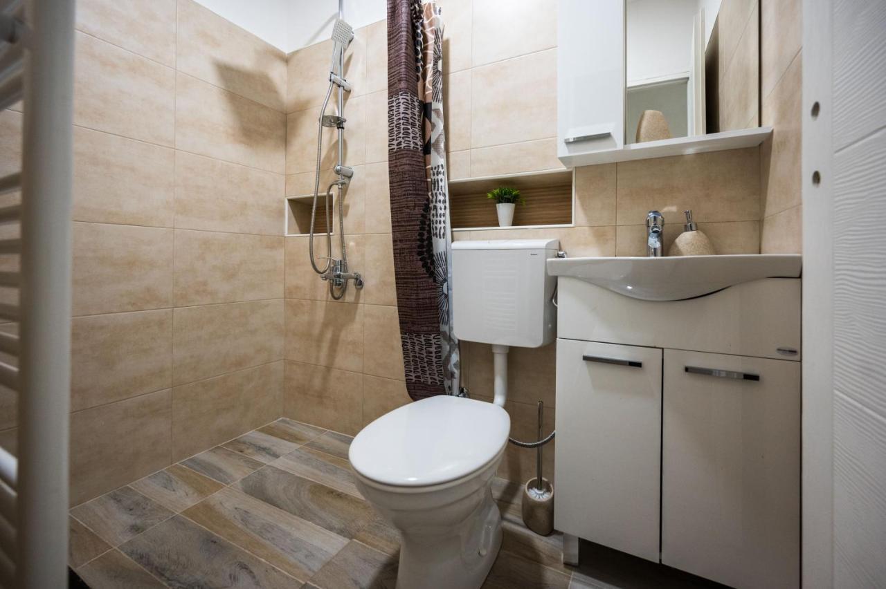 Spacious And Bright 2Bdr Apartment In The Old Town SJJ Eksteriør billede